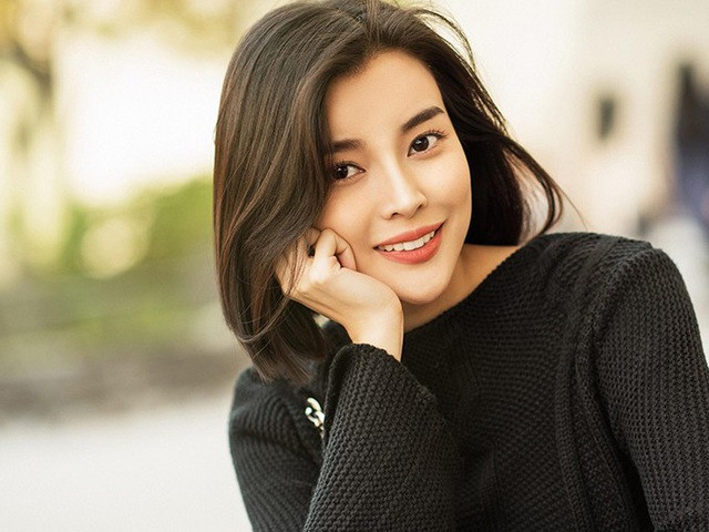 Showbiz 2/5: Cao Thái Hà 'không xấu hổ khi bán tào phớ vỉa hè' ảnh 1