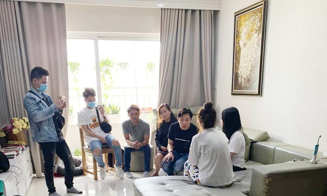 Cùng bị tung tin thất thiệt liên quan chất cấm với Trấn Thành, Anh Đức đang ở đâu? ảnh 2