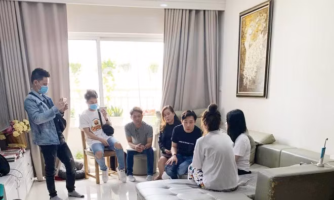 Cùng bị tung tin thất thiệt liên quan chất cấm với Trấn Thành, Anh Đức đang ở đâu? ảnh 2