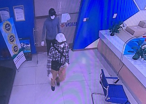 Bắt hung thủ vụ nổ súng cướp gần một tỷ trong ngân hàng tại Hà Nội ảnh 2