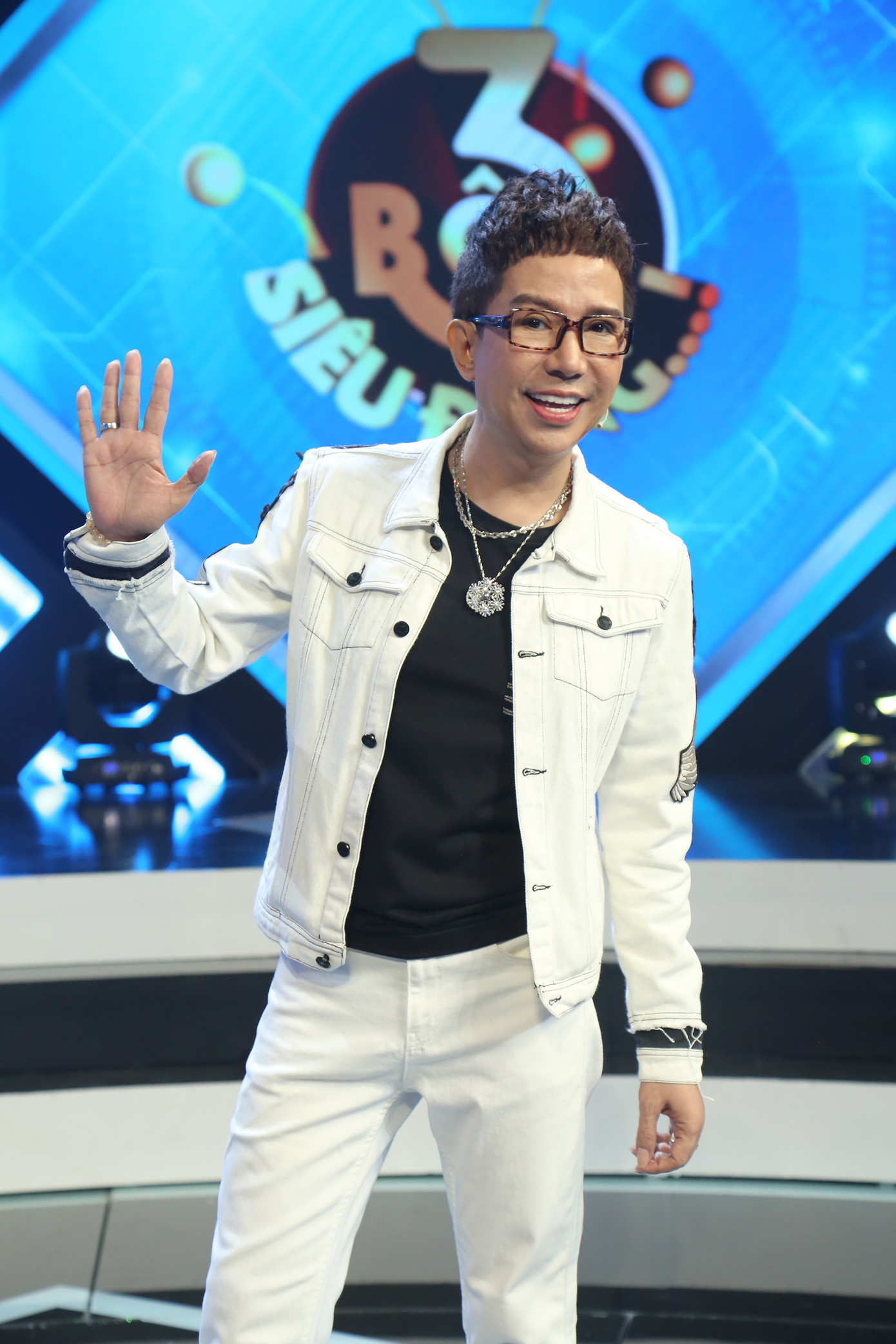 Ca sĩ Long Nhật: ‘Tôi đâu muốn mọi người gọi mình bằng chế’ ảnh 1