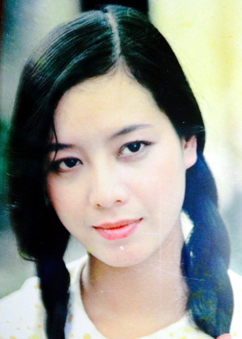 Nhan sắc ngày ấy-bây giờ của các giai nhân màn ảnh Việt, NSND Lan Hương khác lạ nhất ảnh 13