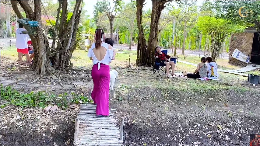 Minh Hằng gây choáng vì sở hữu khu vườn rộng tới 2.000 m2 gần thành phố ảnh 9