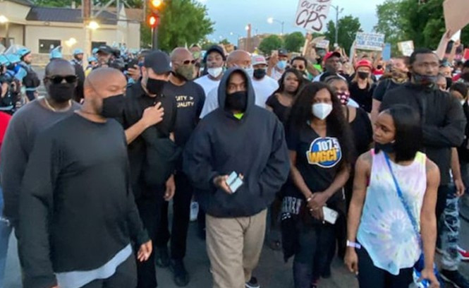 Showbiz 5/6: MC Vân Hugo đã sẵn sàng cho trang mới cuộc đời ảnh 3