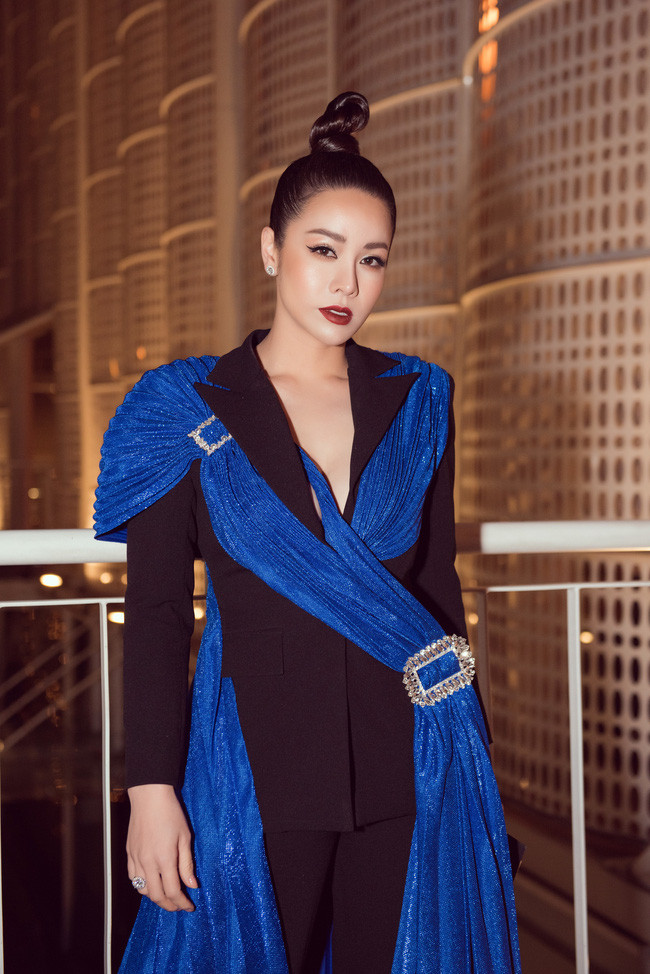 Showbiz 17/1: Ốc Thanh Vân tiết lộ Mai Phương có lúc nói không ra hơi ảnh 6