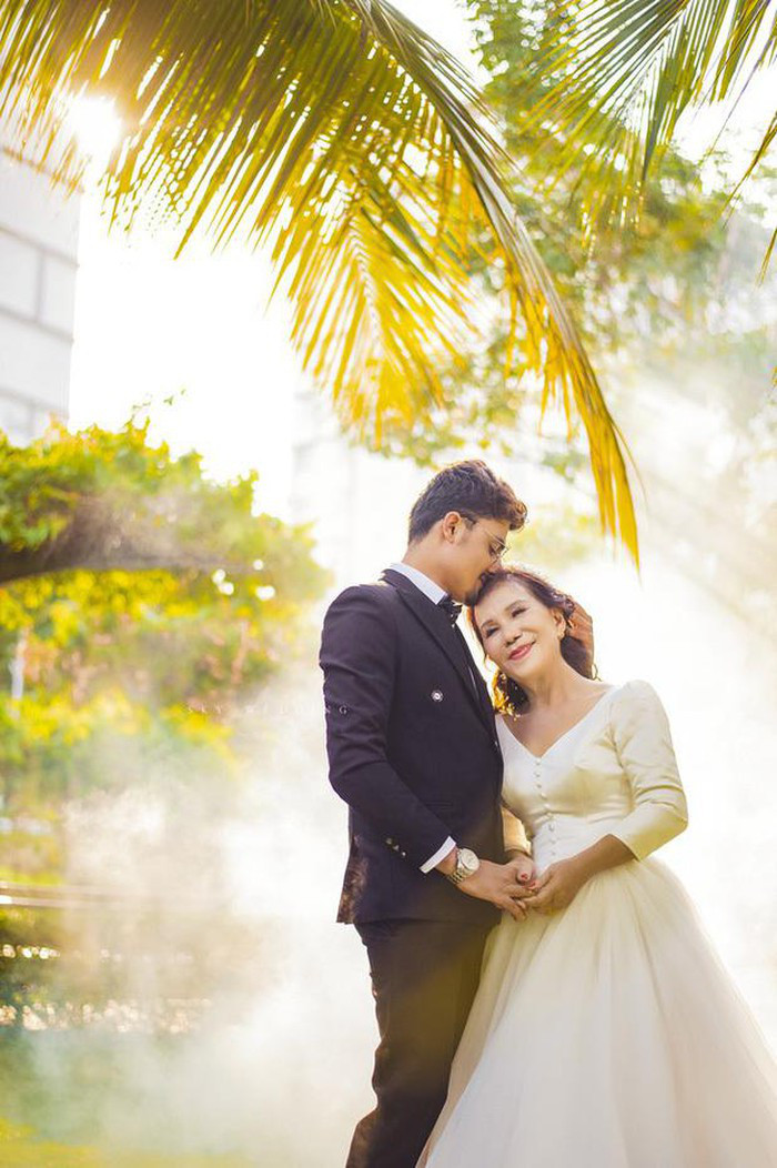 Showbiz 23/5: Ảnh cưới lãng mạn của cô dâu Việt 65 tuổi với chồng người Pakistan 24 tuổi ảnh 1