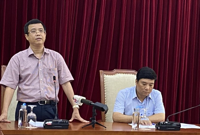 Showbiz 6/4: Quang Thắng vẫn đi wave tàu, bắt xe khách về nhà ảnh 7