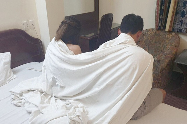 Tạm giữ nữ quản lý nhà hàng ‘điều’ tiếp viên bán dâm ảnh 1