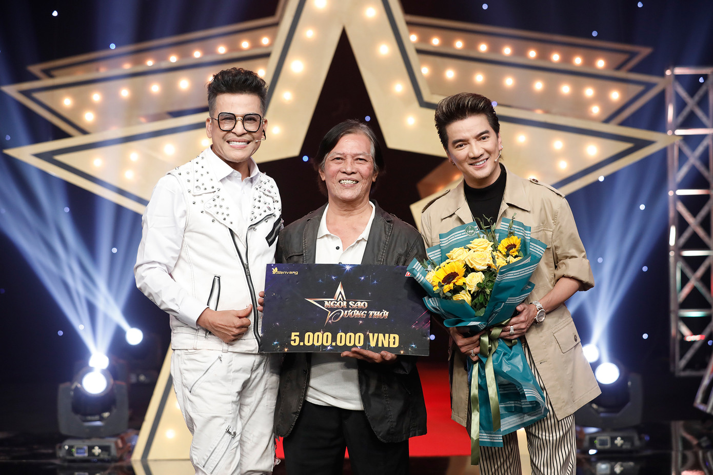 Đàm Vĩnh Hưng: Hoài Linh là ‘cánh tay thiên thần’ ảnh 4