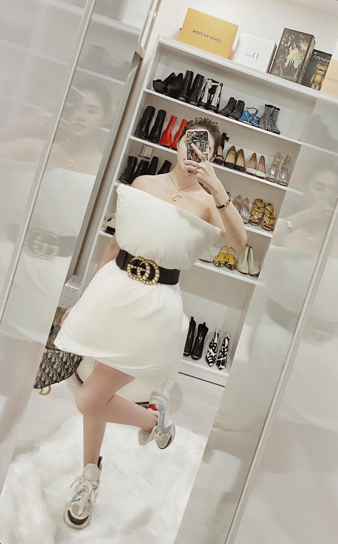 Jolie Nguyễn: Body nóng bỏng, sống như mơ với quy định 'chỉ tiêu 200-300 triệu đồng/tháng' ảnh 10