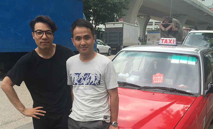 Showbiz 1/6: Tài tử Hong Kong chật vật chạy taxi, bán dầu gội kiếm sống ảnh 1