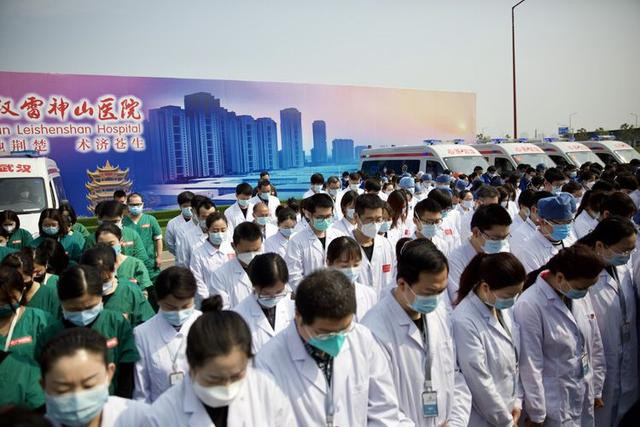 Nghệ sĩ Trung Quốc tri ân những người đã hy sinh trong cuộc chiến chống đại dịch COVID-19 ảnh 6