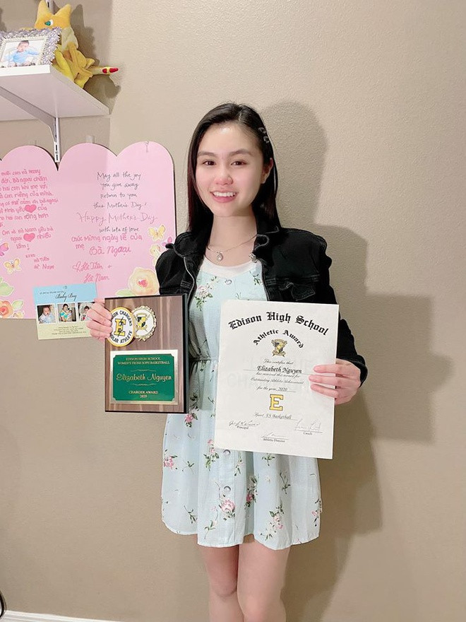 Con gái 16 tuổi xinh đẹp, tài năng của nghệ sĩ Ngọc Huyền ảnh 6