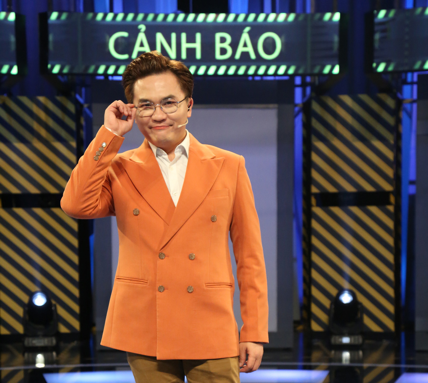 Lan Phương đỏ mặt vì bị Đại Nghĩa tiết lộ ‘thâm cung bí sử’ tại trường sân khấu ảnh 3