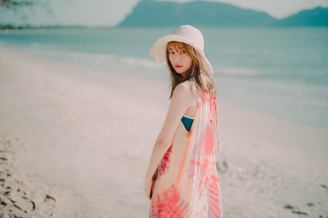 Người đẹp Thái Lan đồng hành cùng tuyển Việt Nam tại VCK Châu Á 2020 là ai? ảnh 8