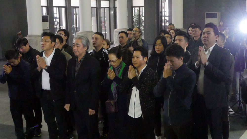 Đám tang đẫm nước mắt tiễn biệt NSƯT Vũ Mạnh Dũng ảnh 3