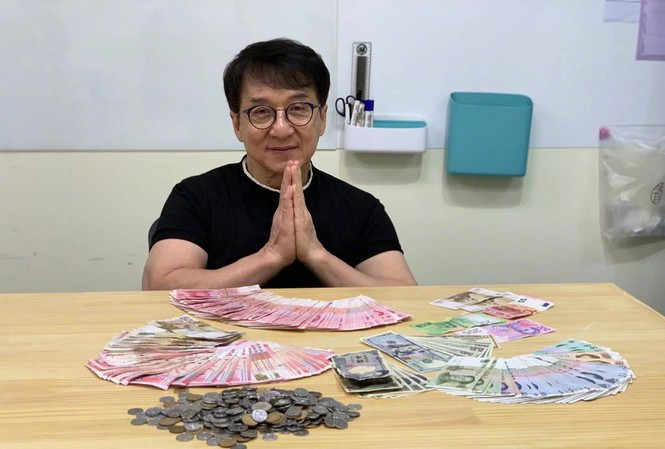 Thành Long và nhiều sao gây phẫn nộ vì tiệc tùng tưng bừng giữa dịch Covid -19 ảnh 3