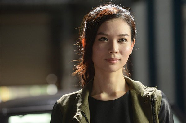 Showbiz 6/5: Hoa đán TVB bị tố lừa đảo ngay trước trụ sở đài ảnh 1