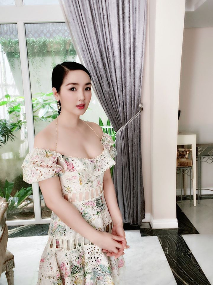 Hoa hậu Giáng My khoe vòng 1 gợi cảm với bikini ảnh 5