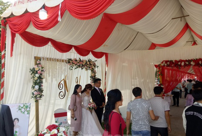 Showbiz 3/4: Trấn Thành và nghệ sĩ Việt chung tay mở sổ tiết kiệm cho con gái Mai Phương ảnh 7