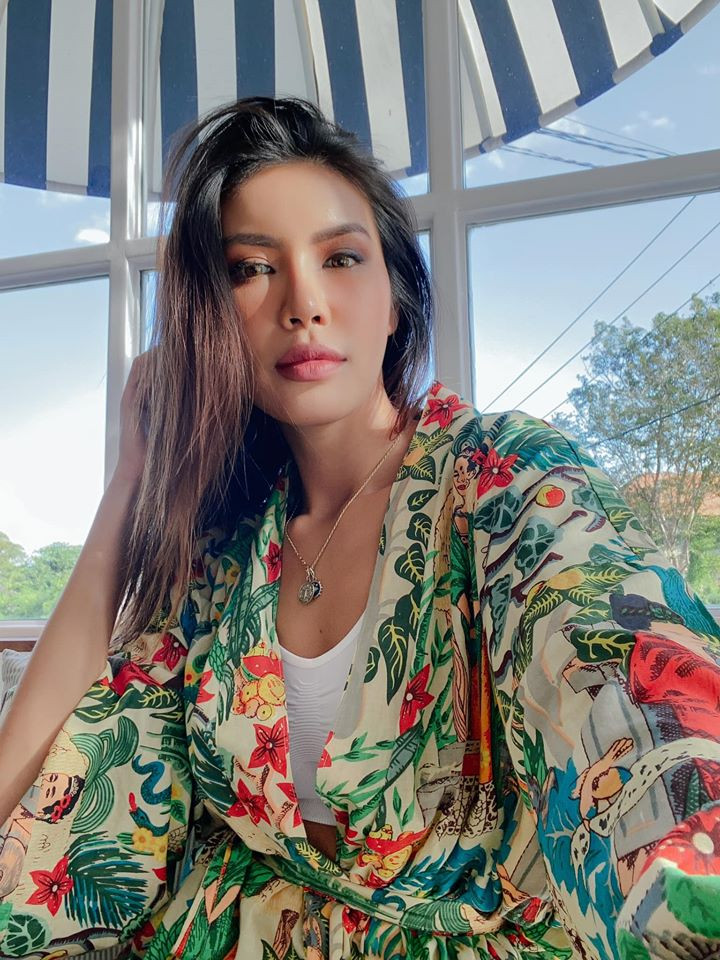 Nhiều sao Việt mắc kẹt ở nước ngoài vẫn chưa thể về Việt Nam ảnh 1