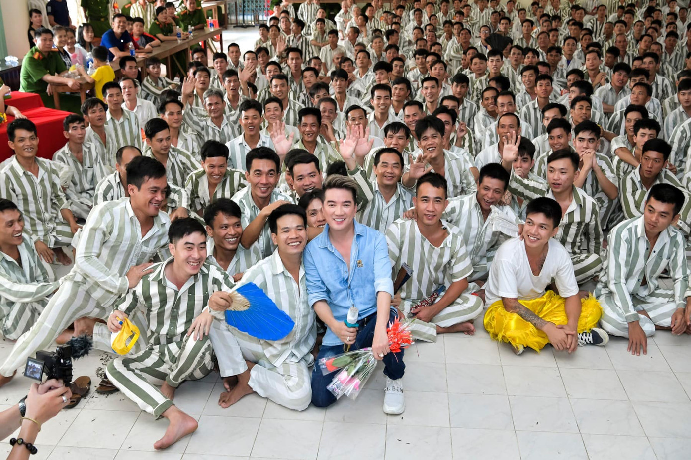 Nghệ sĩ Việt đóng cửa sân khấu, hủy show vì dịch corona ảnh 4