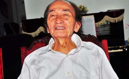 Showbiz 17/5: Hậu chia tay Phạm Băng Băng, Lý Thần đi bar, đưa hai cô gái về nhà lúc đêm ảnh 5