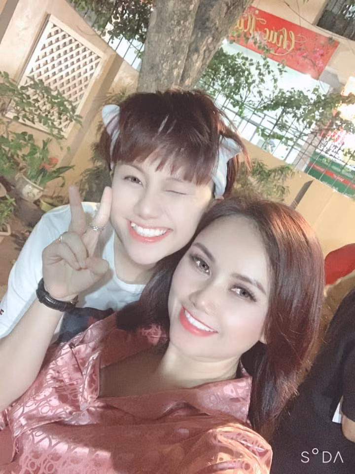 Bất ngờ với gương mặt khác lạ của cô Xuyến phim 'Về nhà đi con' ảnh 5