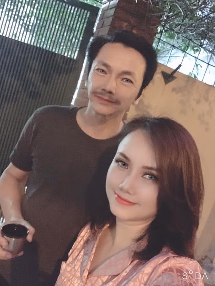 Bất ngờ với gương mặt khác lạ của cô Xuyến phim 'Về nhà đi con' ảnh 4