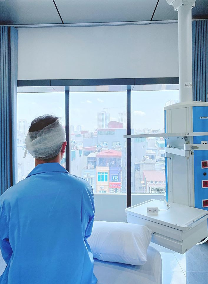 Vợ Đăng Khôi nhắn nhủ xúc động khi chồng phải nhập viện phẫu thuật khẩn cấp ảnh 3