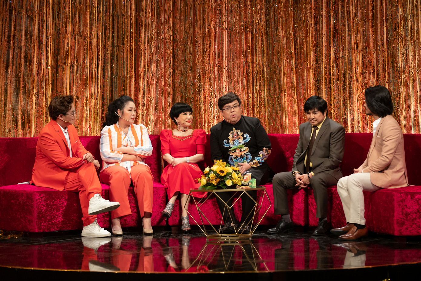 Nghệ sĩ cải lương Thanh Kim Huệ tiết lộ việc hiếm khi diễn ‘live’ vở Lan và Điệp ảnh 3