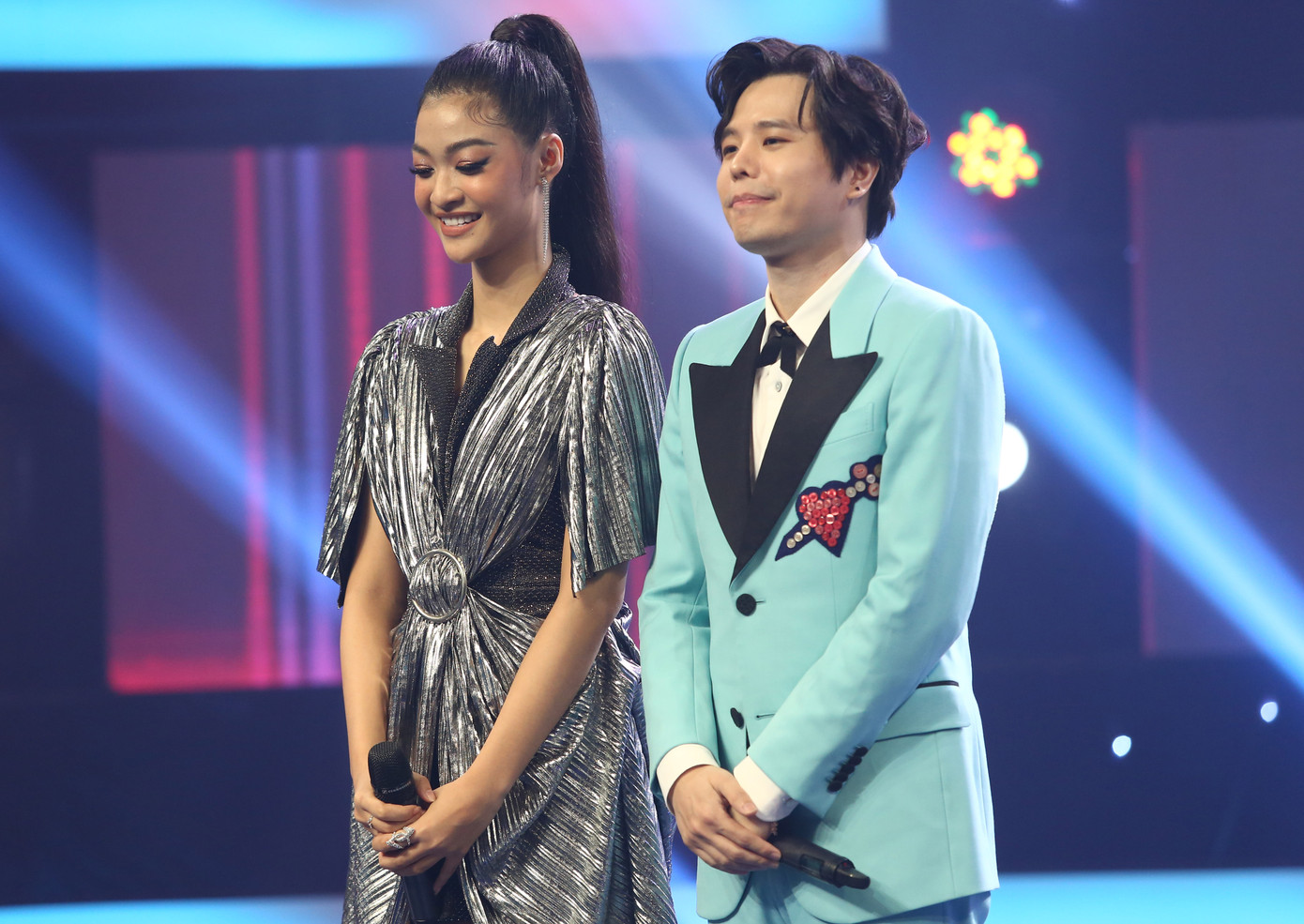 Á hậu Kiều Loan 'kết đôi' với Trịnh Thăng Bình, hứa hẹn là cặp đôi mới của V-biz ảnh 3