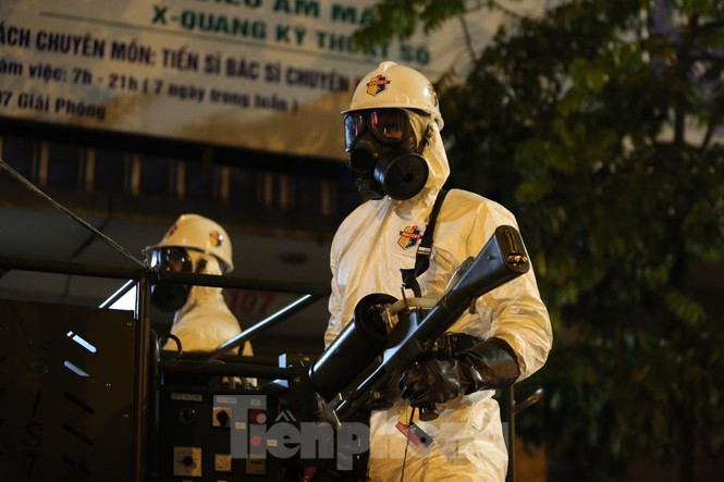 Showbiz 3/4: Trấn Thành và nghệ sĩ Việt chung tay mở sổ tiết kiệm cho con gái Mai Phương ảnh 4