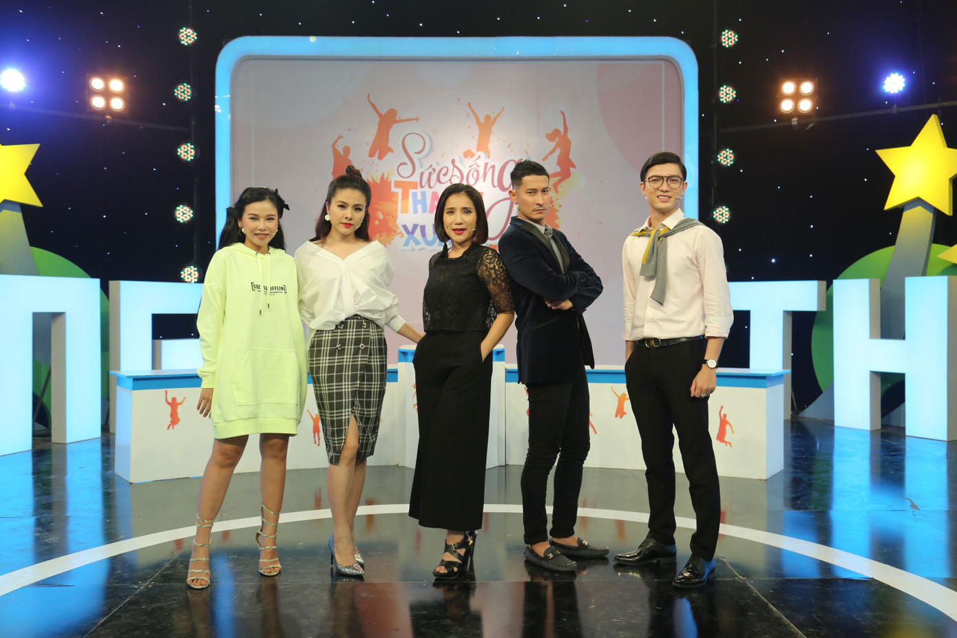 Cát Tường ngậm ngùi tiết lộ 'hố đen cuộc đời' thời trẻ ảnh 2