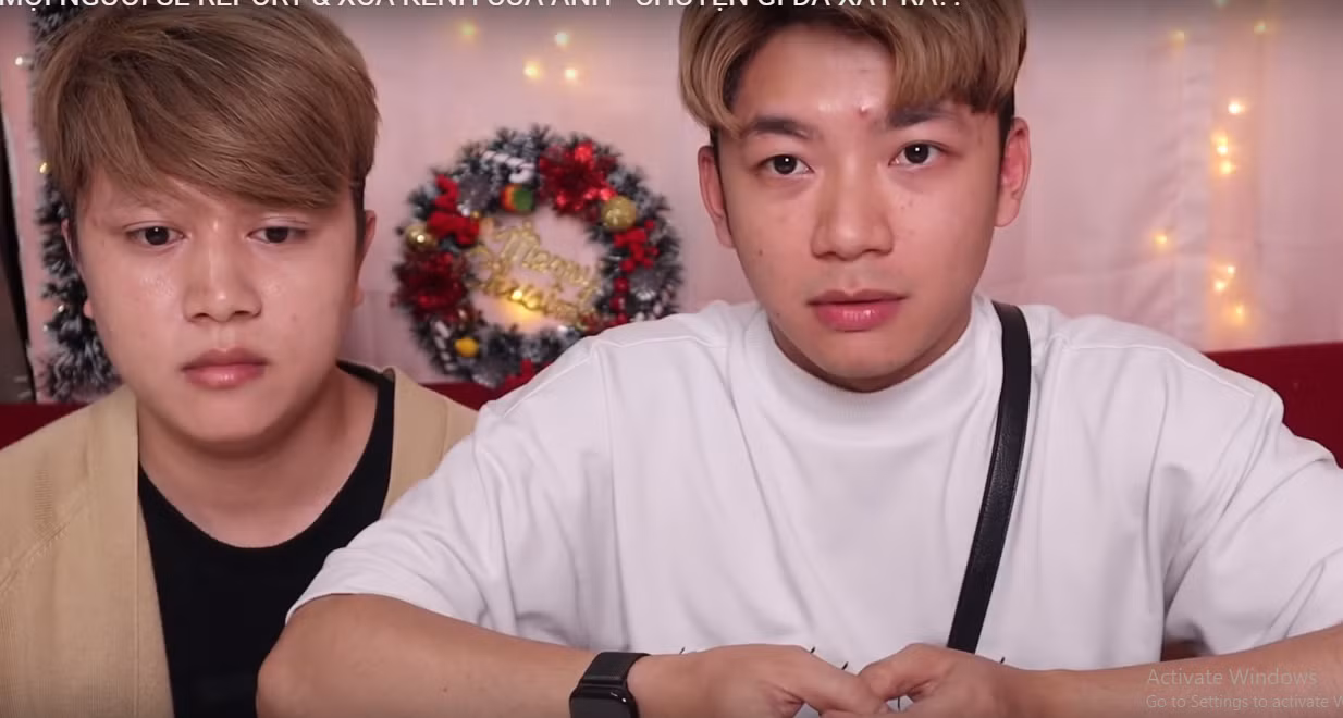 Kênh YouTube triệu view dạy trẻ ăn xà bông, uống sữa tắm gây bức xúc ảnh 4