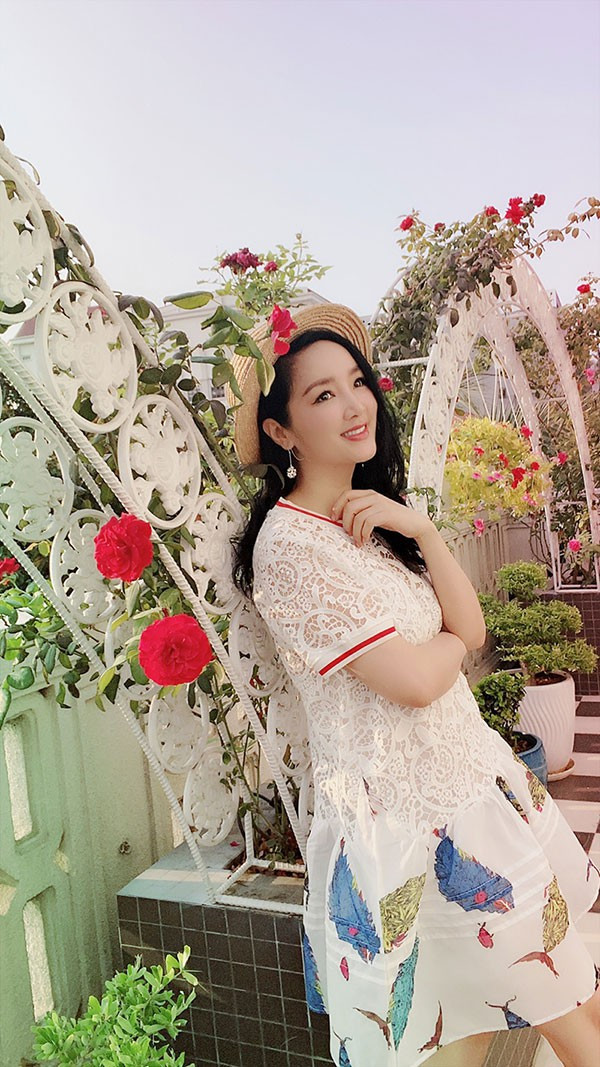 Showbiz 19/4: Sao Việt tưởng nhớ nghệ sĩ Lê Bình trong ngày giỗ đầu ảnh 2