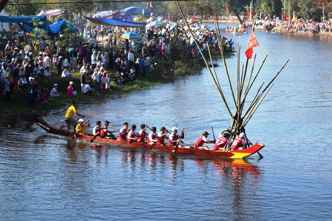 Showbiz 1/2: Phiên tòa xử nữ diễn viên Nhật tập trung hơn 2000 người ảnh 7