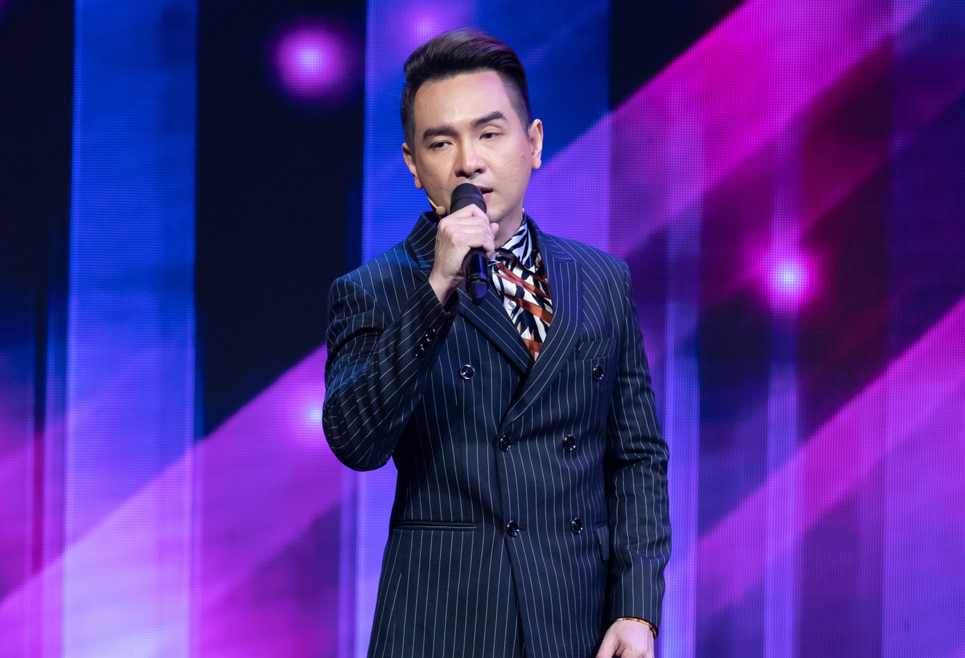 Việt Quang tâm sự chuyện từng muốn tự tử vì mất giọng, làm ăn thua lỗ ảnh 1