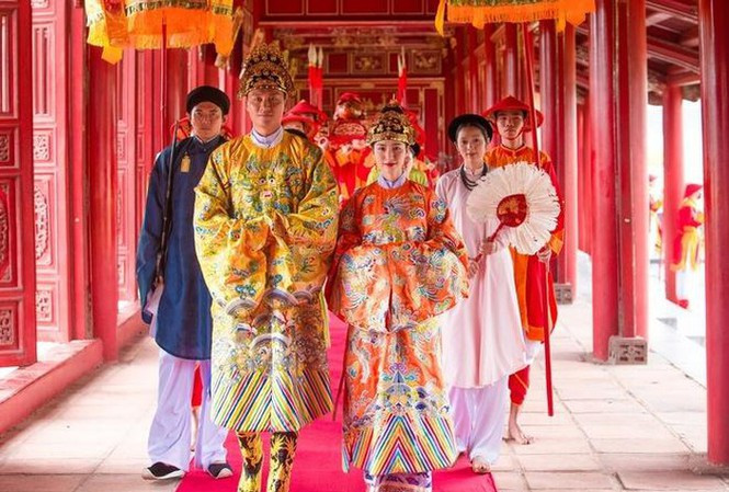 Showbiz 24/5: Tìm thấy thi thể siêu mẫu hàng đầu Pakistan trong vụ rơi máy bay thảm khốc ảnh 7