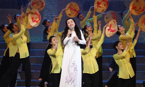 Showbiz 21/5: Nam diễn viên bắn bạn gái rồi tự sát ảnh 4