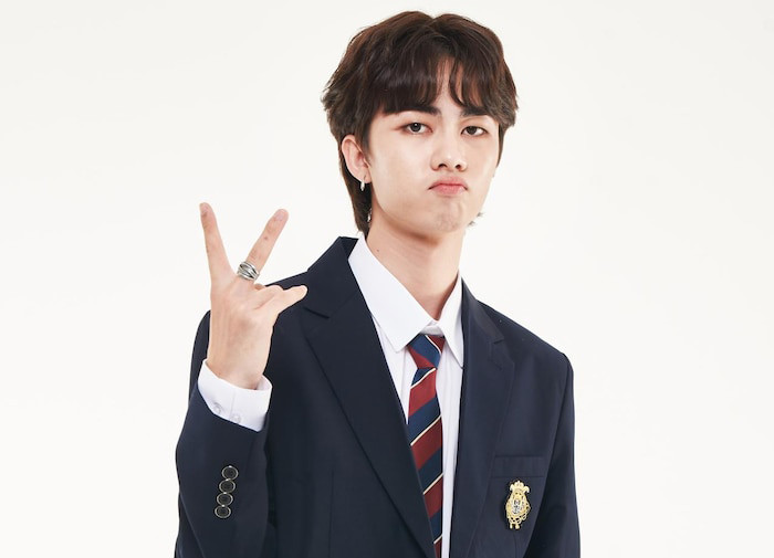 Showbiz 8/4: Vì sao hot boy Trần Bình bị đuổi khỏi nhóm nhạc sau 2 tháng ra mắt? ảnh 1