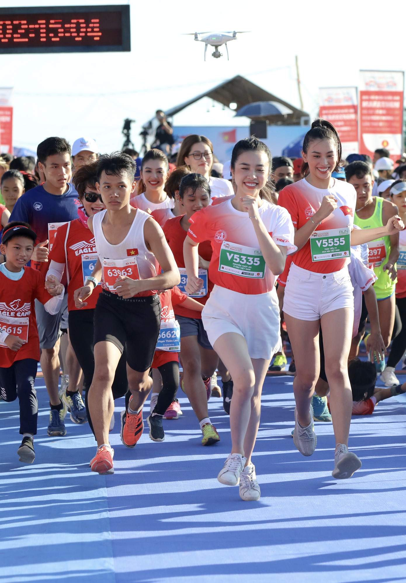 Kết hợp tuyệt đẹp của Hoa hậu Việt Nam 2020 với Giải chạy Lý Sơn ảnh 7