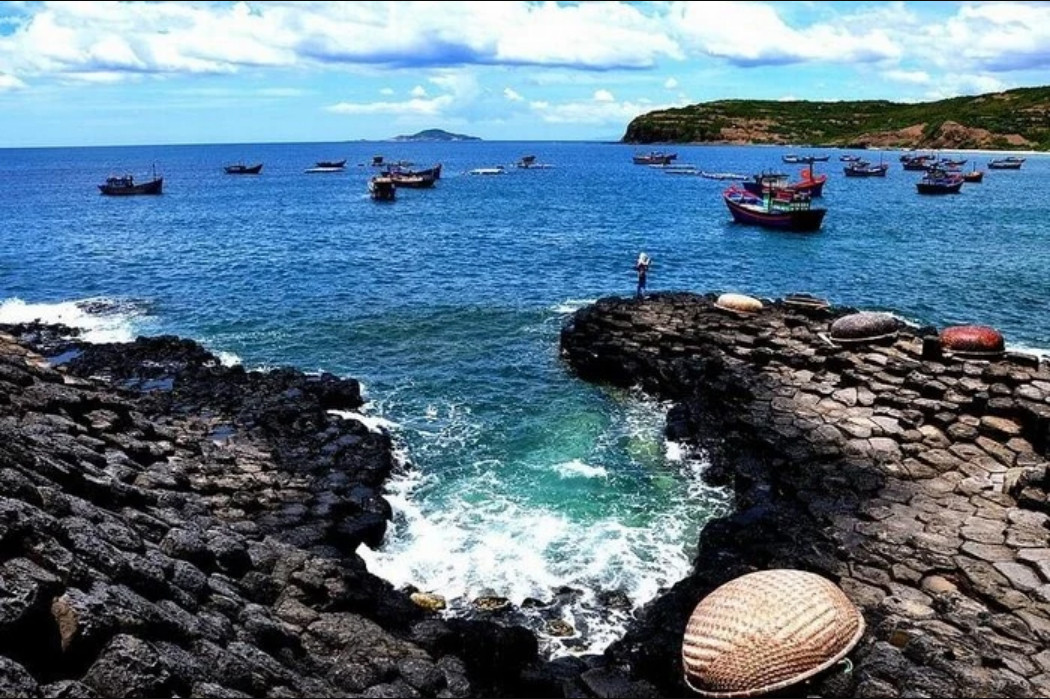 Du lịch rón rén trở lại ảnh 1