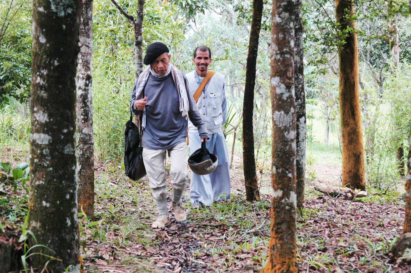 Quái kiệt thơ tạm xa Phương Bối ảnh 1