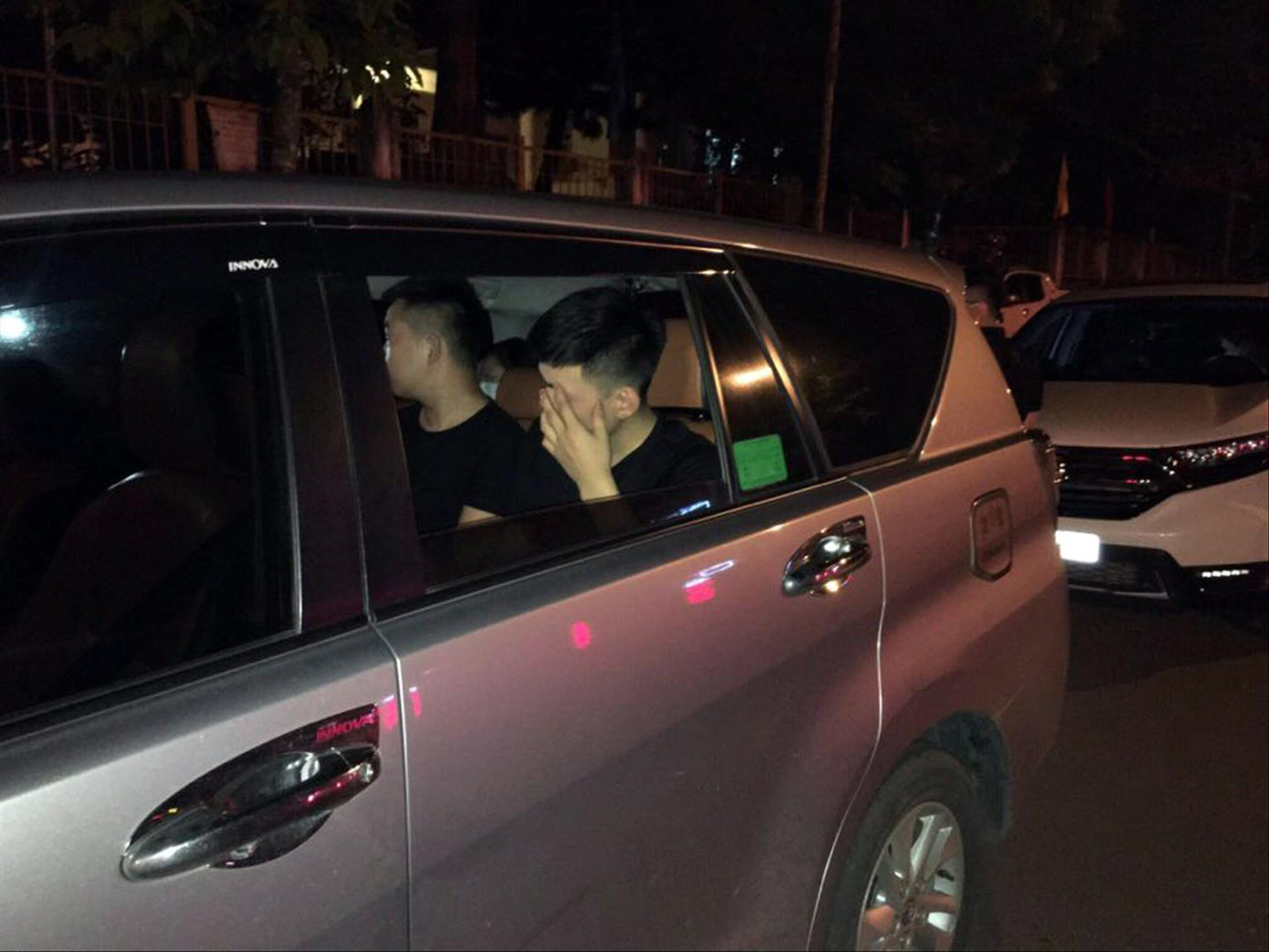 Người Trung Quốc được 'tiếp tay' để vào Lào Cai ảnh 1