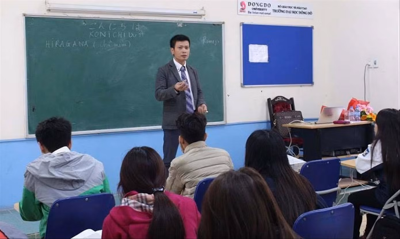 Ai tiếp tay cho ĐH Đông Đô đào tạo văn bằng 2 chui, Bộ GD&ĐT 'nợ' câu trả lời ảnh 7