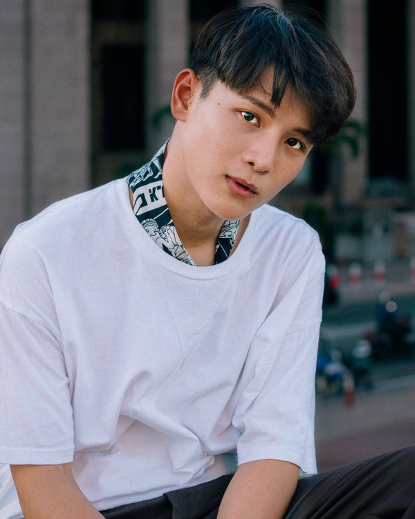 Giả dối nối tiếp: Hình ảnh Phạm Hương đổ sụp trong lòng người hâm mộ? ảnh 2