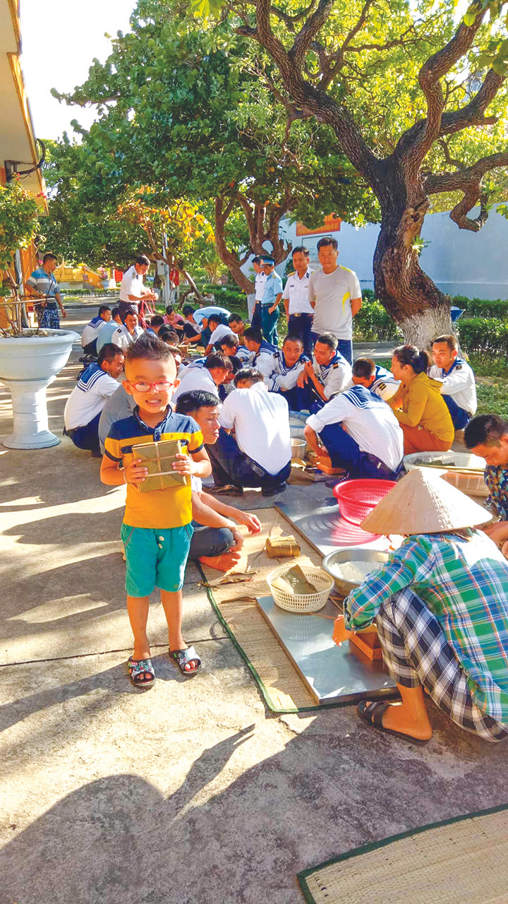 Tôi đón tết ở Trường Sa ảnh 1