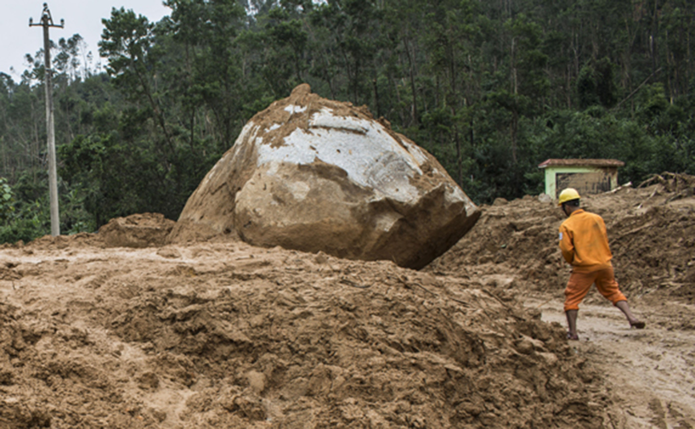 RÀO TRĂNG - người đi, mũ để lại ảnh 1