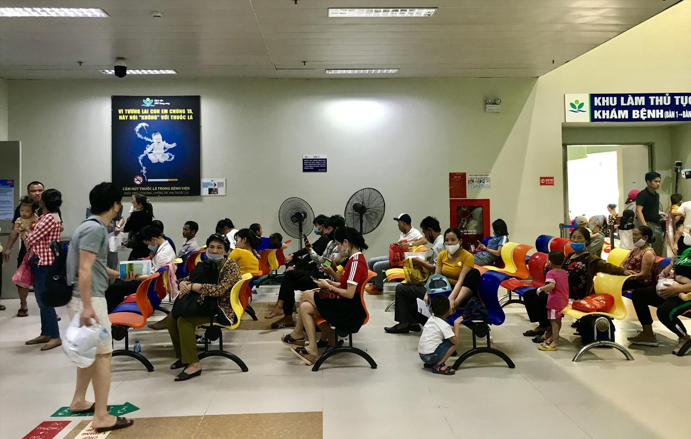 Nắng nóng khủng khiếp, người trẻ bị đột quỵ tăng đột biến ảnh 1